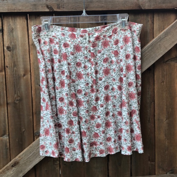 H&M Floral Skirt, size 12 - Picture 2 of 4